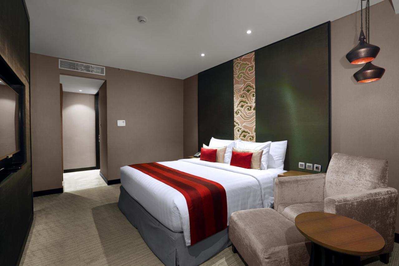 แอสตัน ไพรออริตี ซิมาตูปัง โฮเต็ล แอนด์ คอนเฟอเรนซ์ เซ็นเตอร์ Hotel จาการ์ตา ภายนอก รูปภาพ