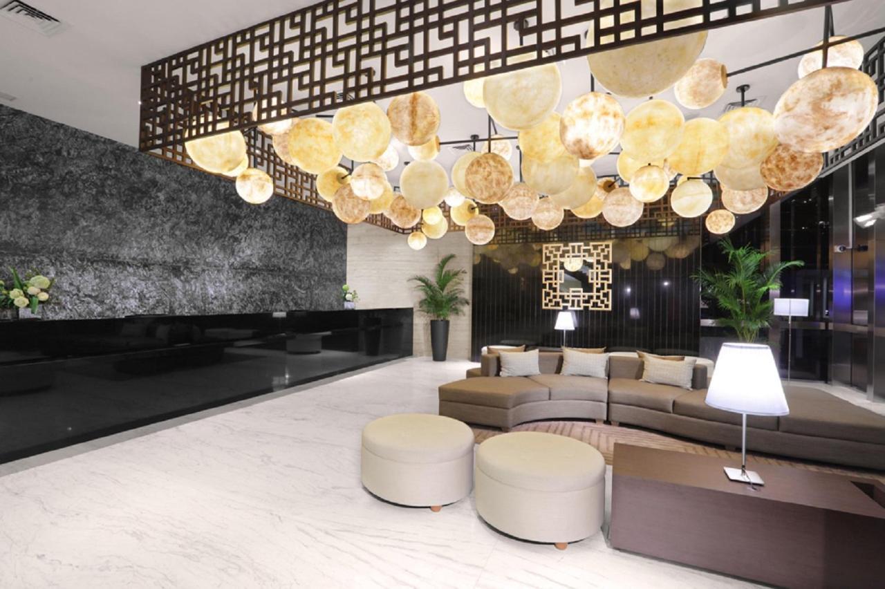 แอสตัน ไพรออริตี ซิมาตูปัง โฮเต็ล แอนด์ คอนเฟอเรนซ์ เซ็นเตอร์ Hotel จาการ์ตา ภายนอก รูปภาพ