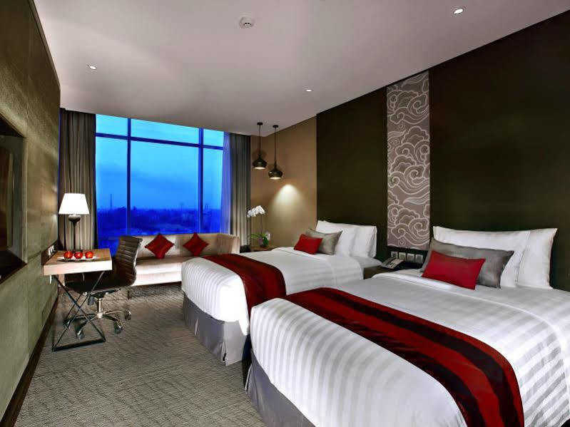 แอสตัน ไพรออริตี ซิมาตูปัง โฮเต็ล แอนด์ คอนเฟอเรนซ์ เซ็นเตอร์ Hotel จาการ์ตา ภายนอก รูปภาพ